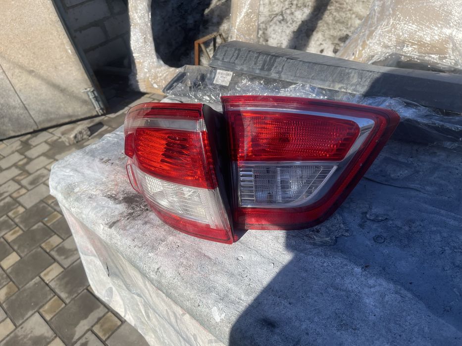 Фонари Ford C-max 2017