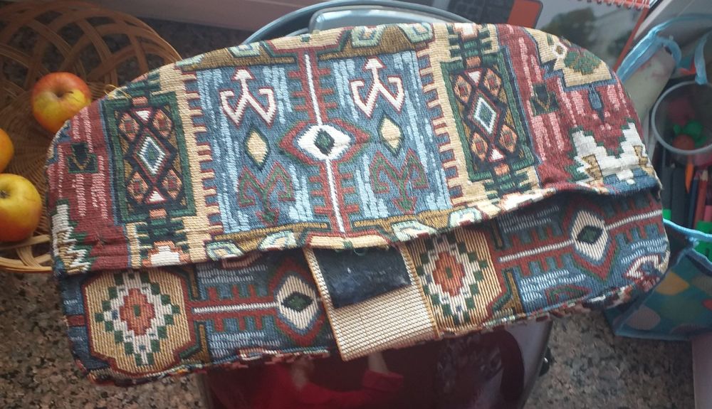 Чехол на школьный стул