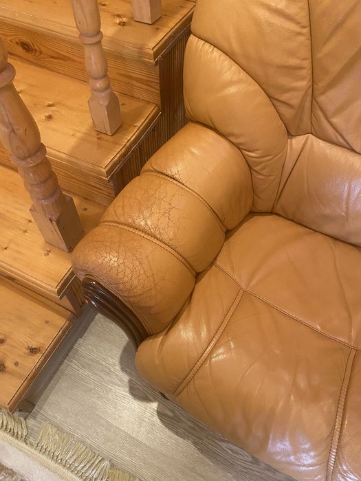 Продаю шкіряний куток