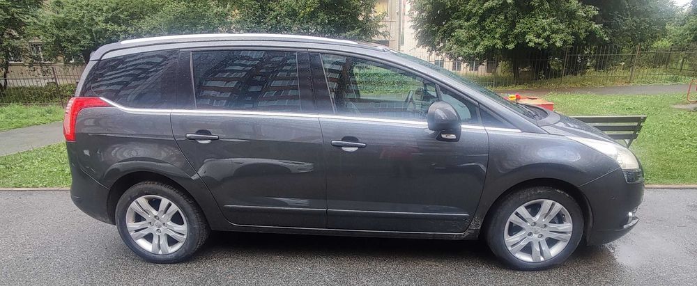 Peugeoet 5008 , **Allure!** Limited edition.