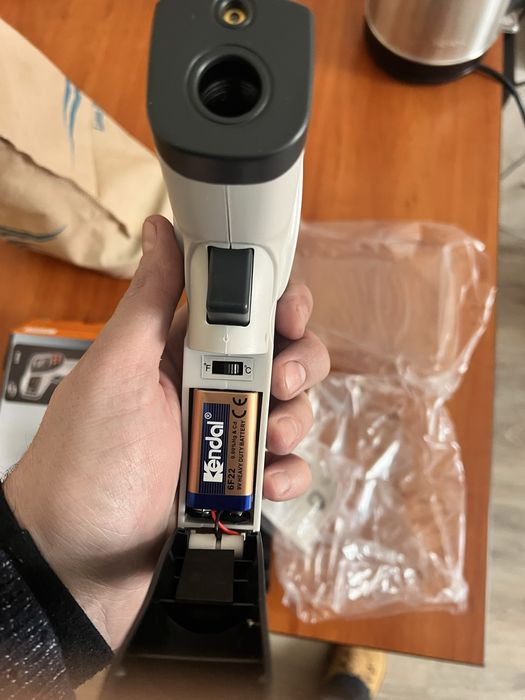 Продам пірометр Benetech GT950
