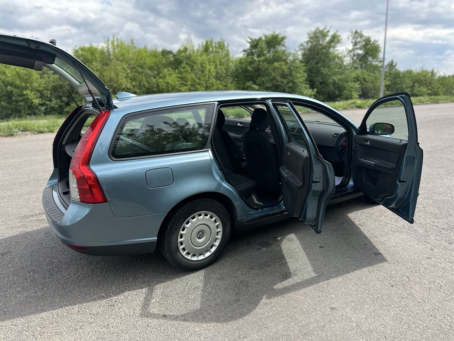 Продам авто Volvo v50