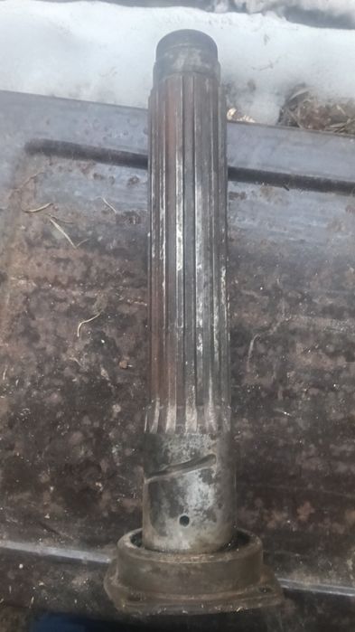 Вал проміжний  ЮМЗ