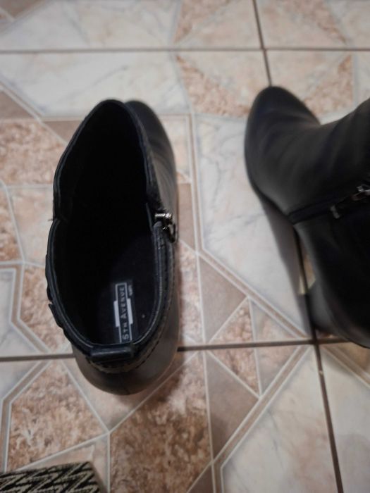 Buty botki ze skóry rozmiar 41
