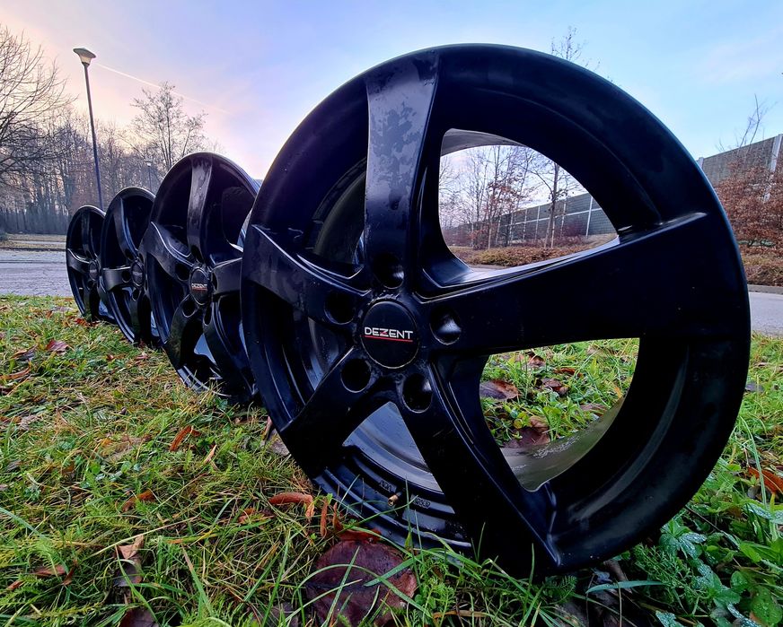 Aluminiowe felgi czarne 16" x 6,5" DEZENT