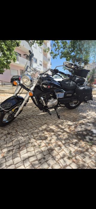 Moto UM Renegade
Vendo m