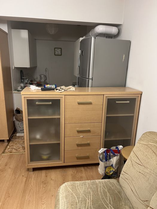 Szafa kanapa witryny szafki - za wszystko 1000 zl.