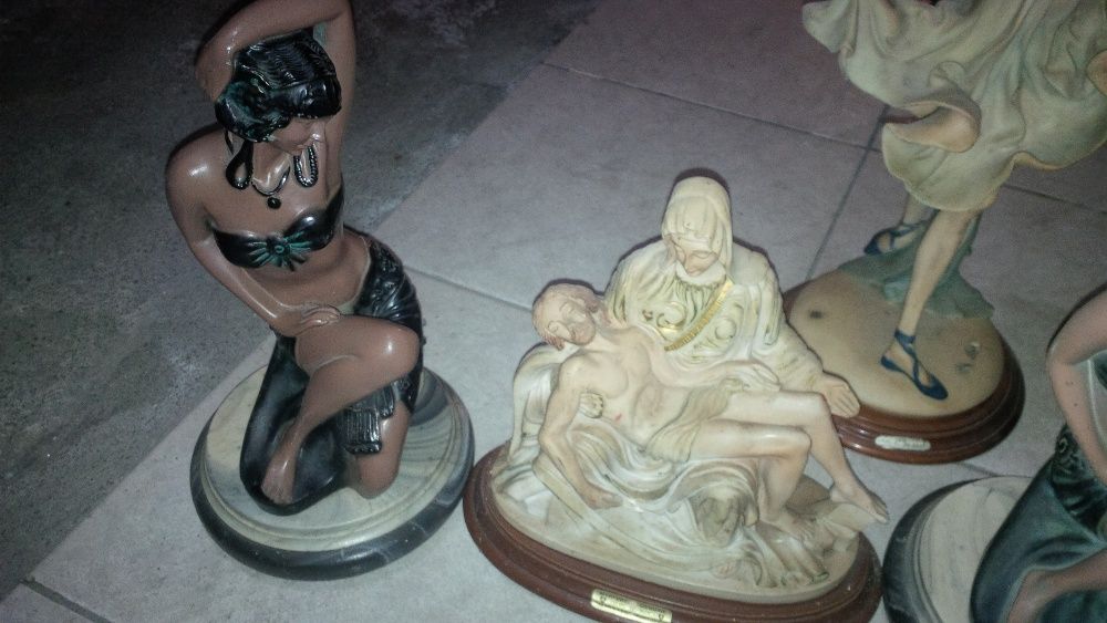 Estátuas em estado novo mais de 40 anos