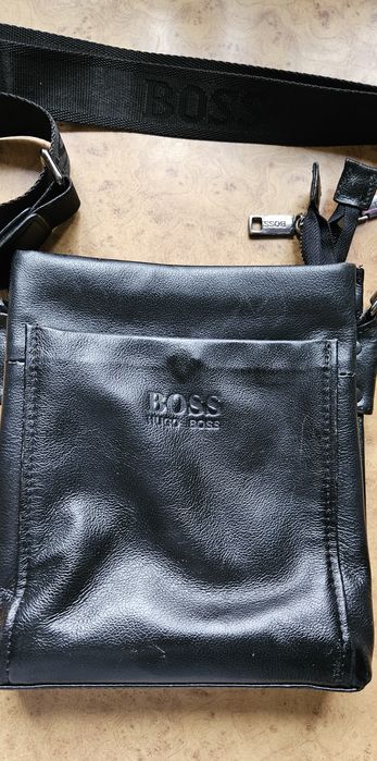 Сумка шкіряна через плече Hugo Boss