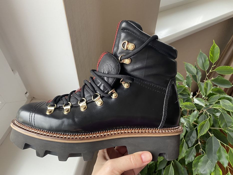 Черевики в стилі furla