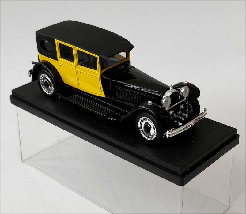 RIO54_BUGATTI 41 Royale 1927. Escala 1/43. Made in Italy. Completo, como novo.