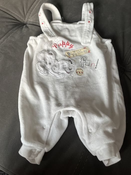 Paka ubran dla niemowlaka 56 r