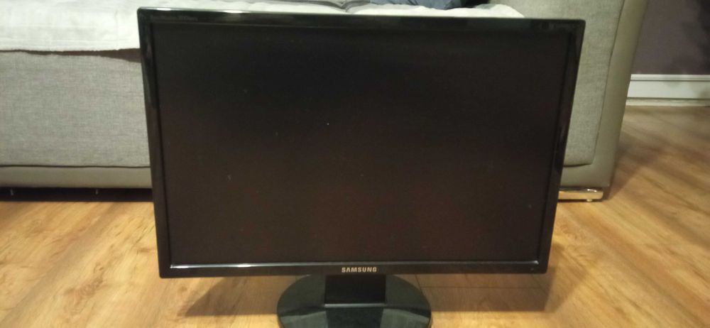 Monitor Samsung +klawiatura