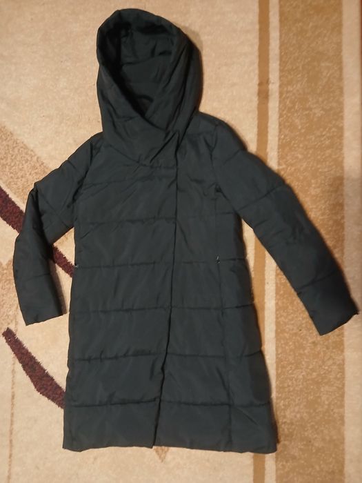 Продам зимове жіноче пальто на теплу зиму