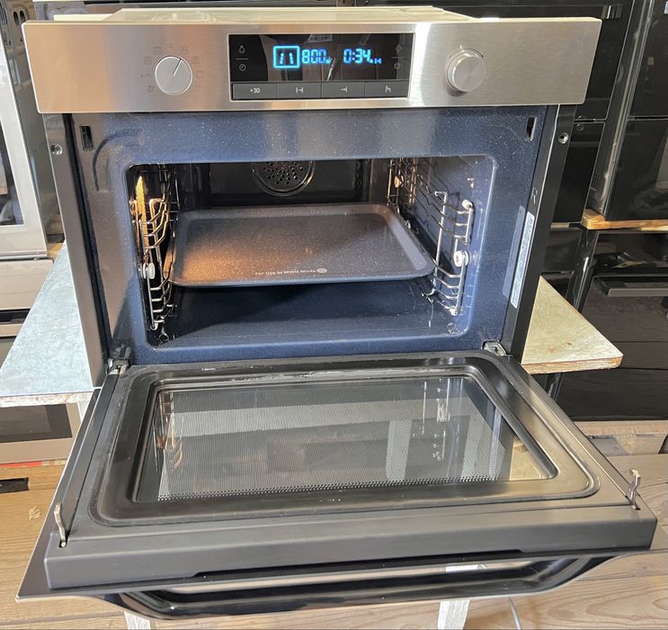 Духовка з свч Samsung ( Малайзія)