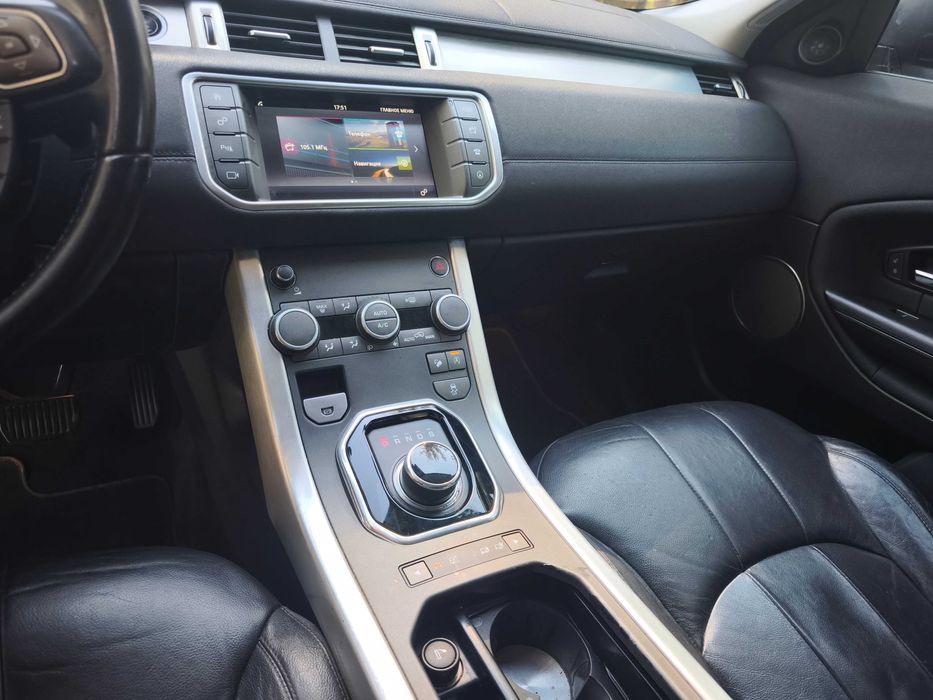 Land Rover Range Rover Evoque SE Plus 2016 | 2.0 Si4 AWD 240 к.с. | 120 тис. км
