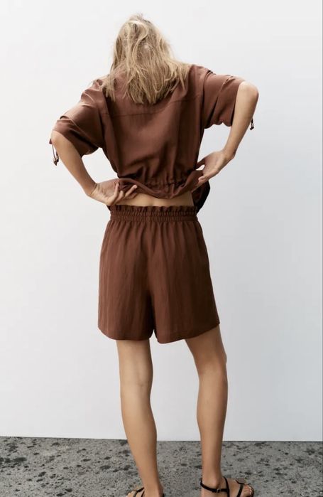 Продам стильный костюм Zara