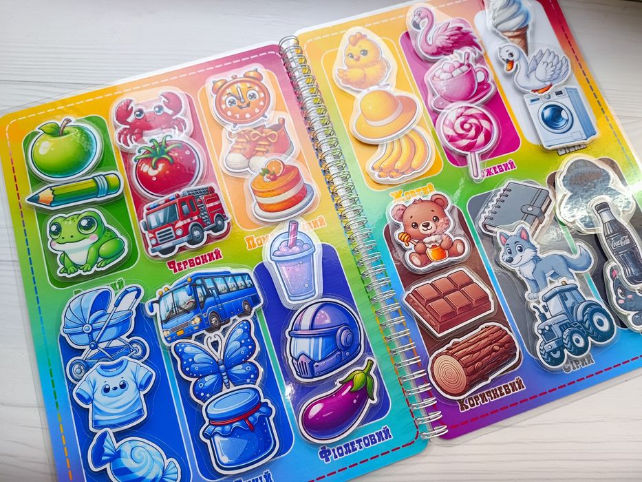 Книга на липучках Кольорові будиночки. Кольори.