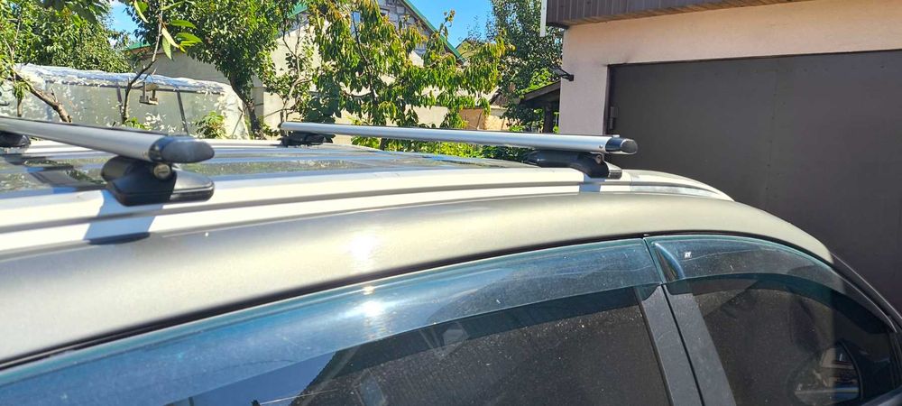 Аэродyги R4 на интегрированные рейлинги KIA Sportage 2010 - 2015г