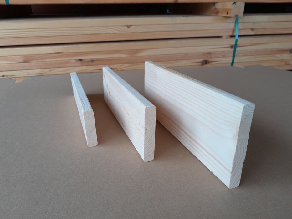 Deska heblowana sucha obrabiana  sosnowa 22mm