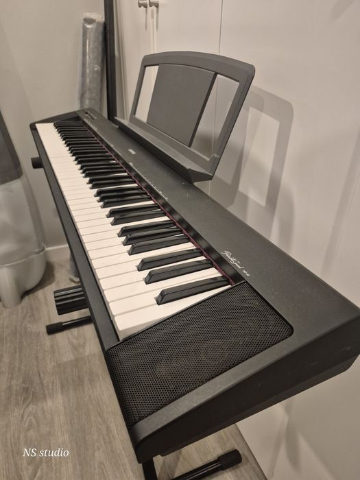 Piano Yamaha Portable Grand NP-30