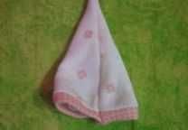 Gorro branco e salmão para Barriguitas