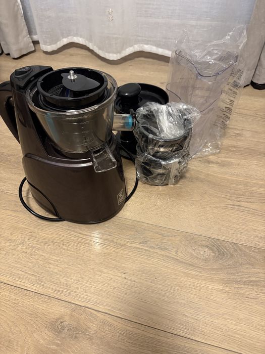 Wyciskarka do owoców i warzyw HomeKraft