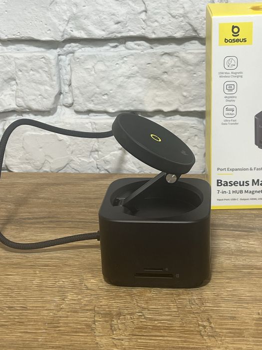 Хаб Baseus MagPro Series II 7-in-1 15W Qi2 Бездротова зарядка