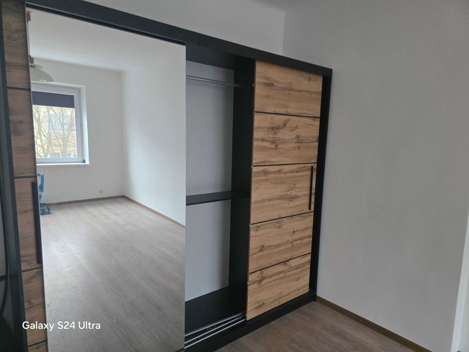 Szafa przesuwna z lustrem Dąb wotan