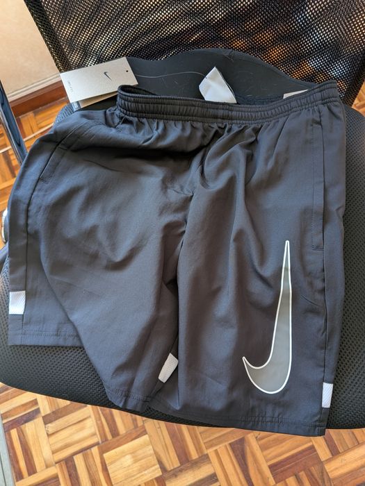 Calções Nike - Novos com etiqueta
