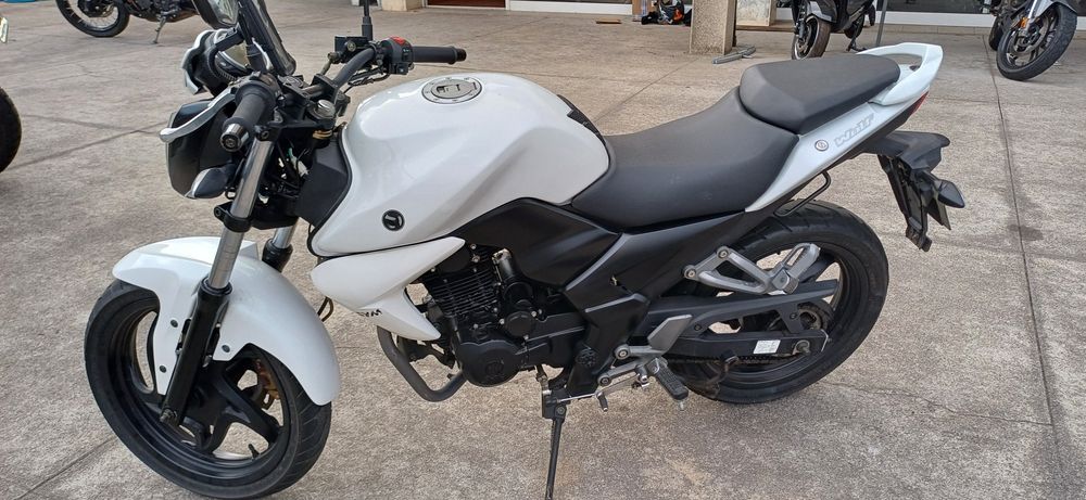 Moto 125 Sym Wolf