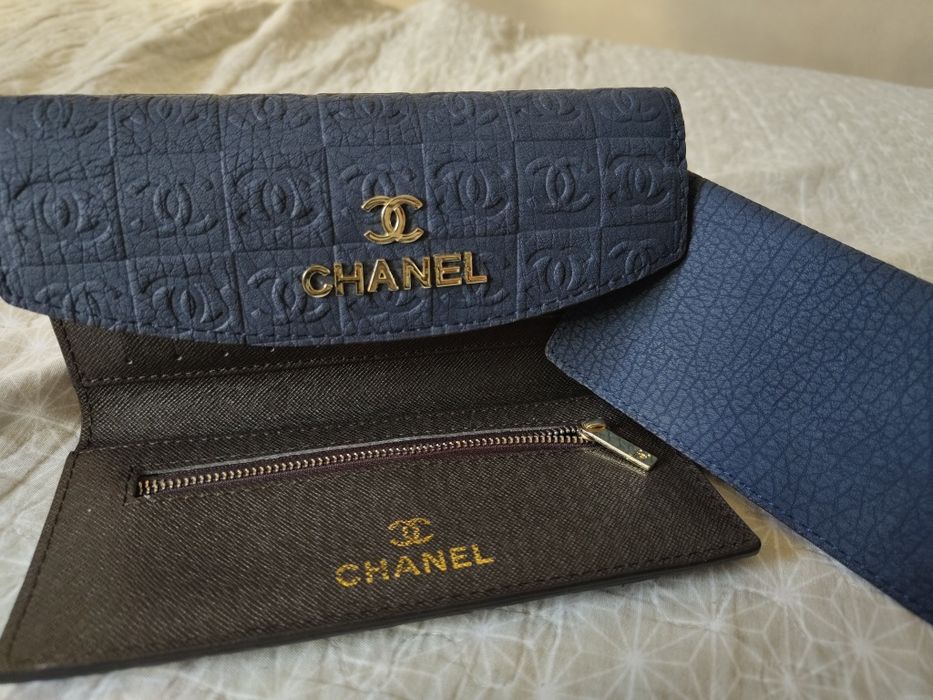 Portfel z napisem Chanel + etui na karty