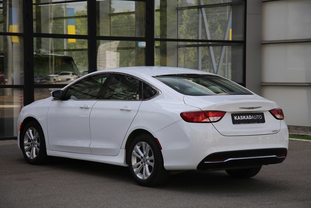 Продам Chrysler 200