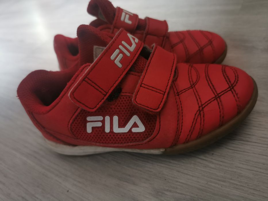 Czerwone buty Fila 28