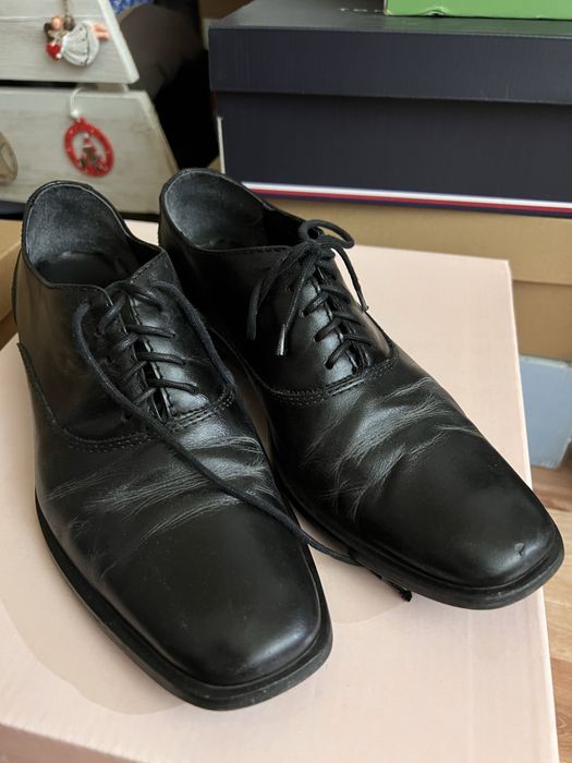 Buty damskie wiązane ryłko skorzane 37