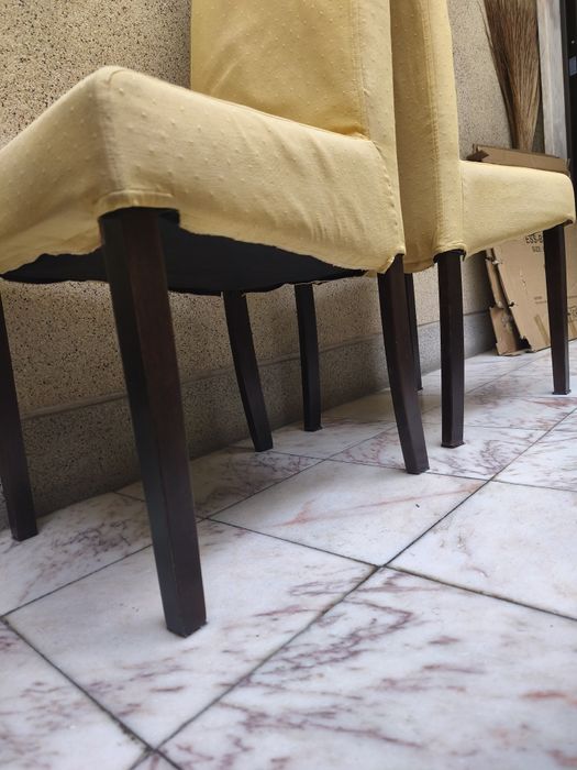 GRATIS Cadeiras de refeição de sala