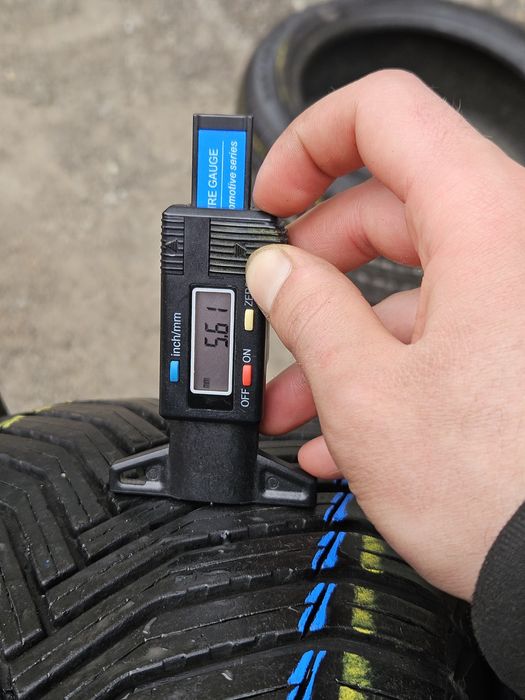 Шины БУ 215 50 R 17 Michelin cross climate 2 комплект всесезон