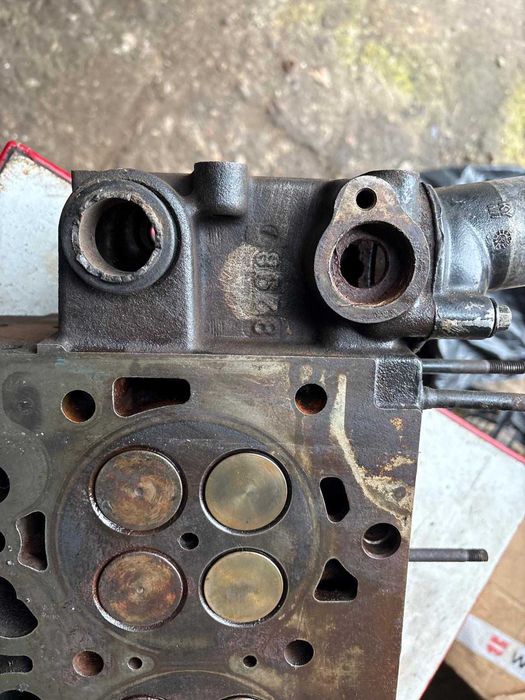 deutz 6 cylindrów głowica ,