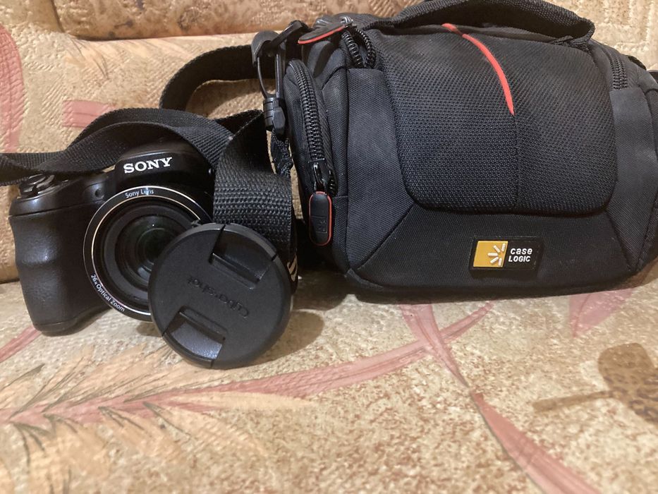 Sony Cyber-shot DSC-H200