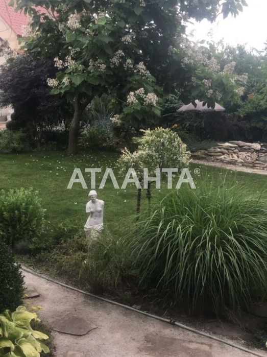 Будинок біля моря