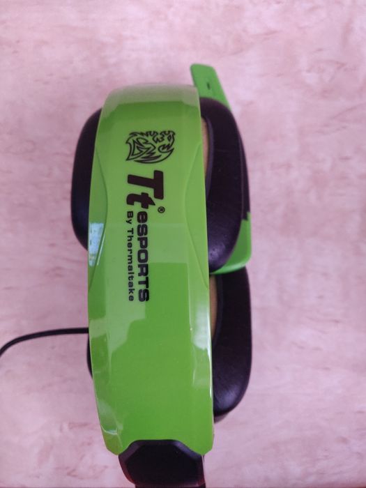 Tt eSPORTS Console One