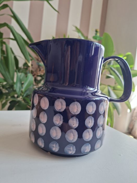 Ceramiczny dzbanek w kropki