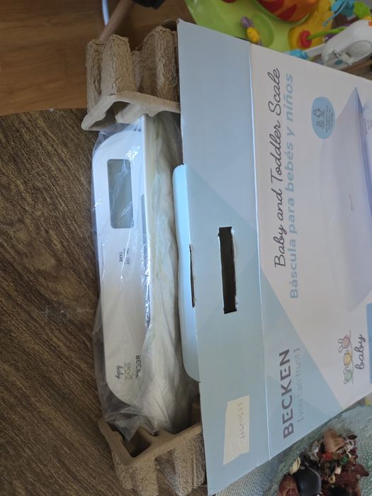 Balança Digital Becken para Bebé e Criança até 20 kg – Como Nova
