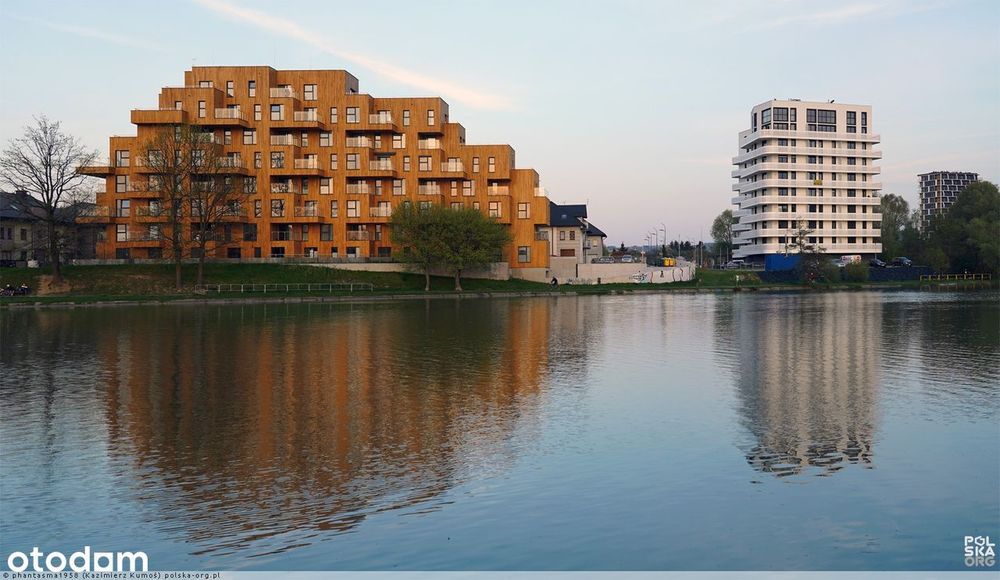 2500 (w tym garaż podziemny w cenie) + 542 czynsz