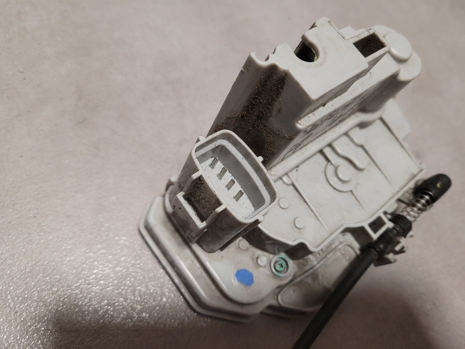 Zamek drzwi prawy przód klamka Fiat Bravo II 2