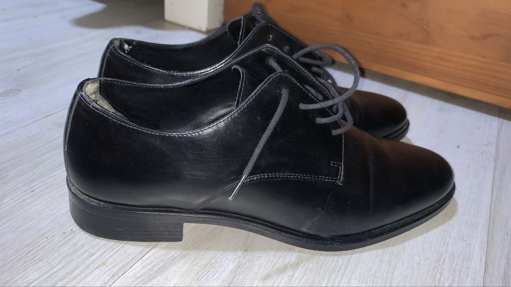 Sapatos Sociais Pretos Clássicos