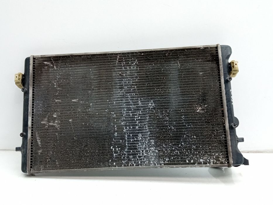 Radiador de água AUDI TT (8N3)