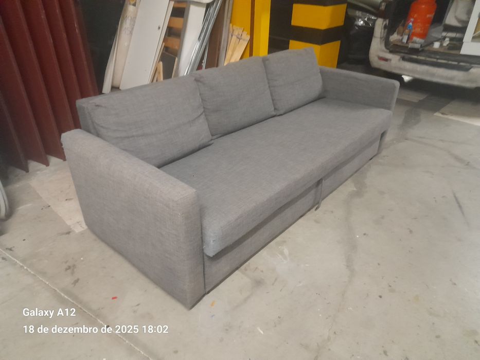 Sofá cama com gavetão Ikea