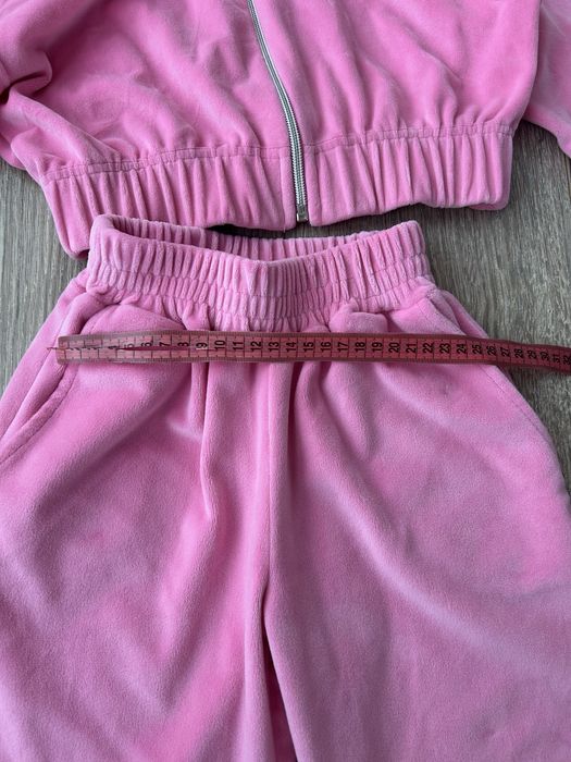 Велюровий спортивний костюм на дівчинку