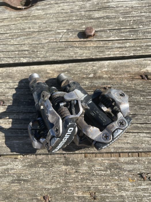 Pedais de encaixe shimano SPD